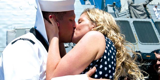 USS Sterett returns from 5-month deployment