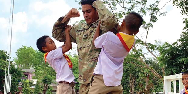 Reservist builds friendships at Thai school